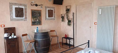 Montaldo Scarampi Bed & Breakfast | Exceptional B&B Terra di Collina with Oceanfront Pool