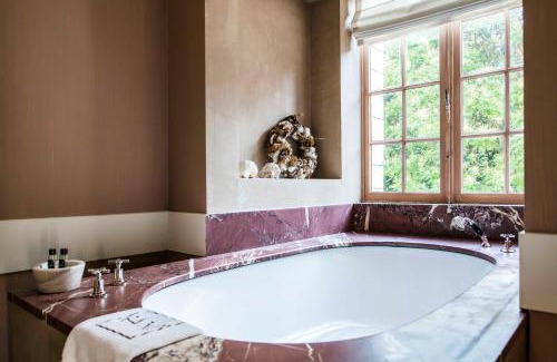 Ghent Bed & Breakfast | Elegant Oceanfront B&B The Verhaegen with Top Rating 9.3