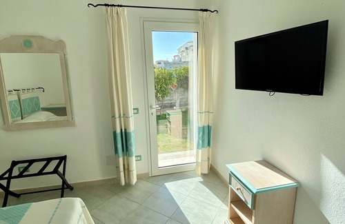 Olbia House | Ocean View Retreat at B&B Tigrillo with Delicious Breakfast