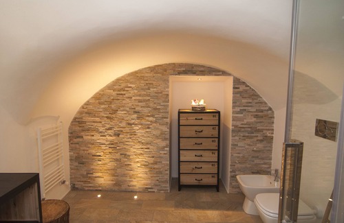 Roman Quarter Bed & Breakfast | Stylish B&B Torino Très Chic: Rated 9.6, Breakfast Included