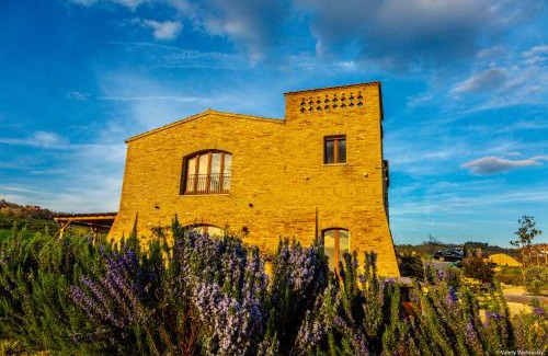 Citta Sant'Angelo Hotel | Top-Rated B&B Torre Dell'Angelo with Pool & Hot Tub