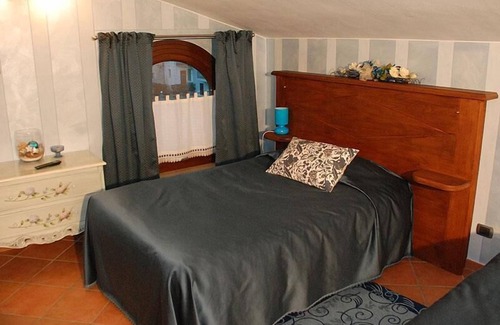 Carru Bed & Breakfast | Guest Favorite: B&B Torre in Langa with Breakfast Included