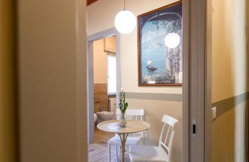 Casale Corte Cerro Bed & Breakfast | Guest Rated 9.7: B&B Tra i Laghi with Breakfast Included