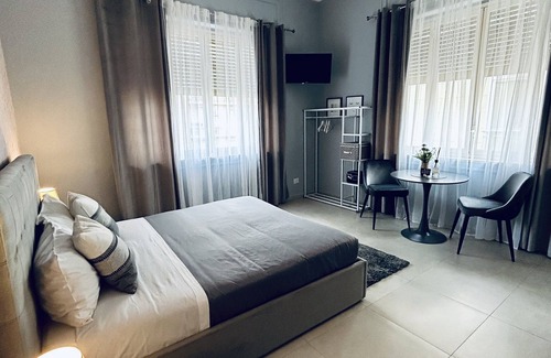 Ruggero Settimo House | Top-Rated B&B Ungheria Ottantaquattro with Family Amenities