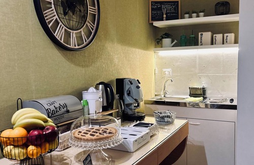 Ruggero Settimo House | Top-Rated B&B Ungheria Ottantaquattro with Family Amenities