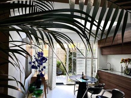 Amsterdam East Bed & Breakfast | Urban Oasis B&B: Guest Rated 9.7 for Your Perfect Escape