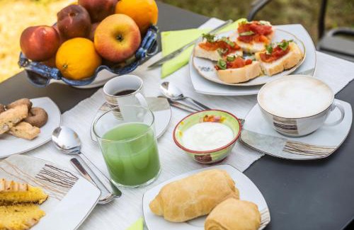 Farnese Bed & Breakfast | Guest Rated B&B Vallecupa: Pet Friendly & Breakfast Included