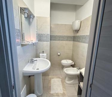 Jonadi Bed & Breakfast | Welcoming B&B Via del Sole: Pet-Friendly & Breakfast Included