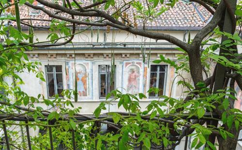 Roman Quarter Bed & Breakfast | Guest Favorite B&B Via Stampatori: Pet & Child Friendly Stay