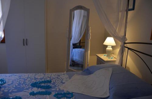 Aci Sant'Antonio Bed & Breakfast | Beautiful B&B Vicolo del Chiostro with Ocean View Amenities