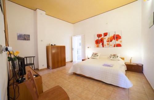 Paceco Bed & Breakfast | Tranquil B&B Villa Amodeo with Pool and Family-Friendly Perks