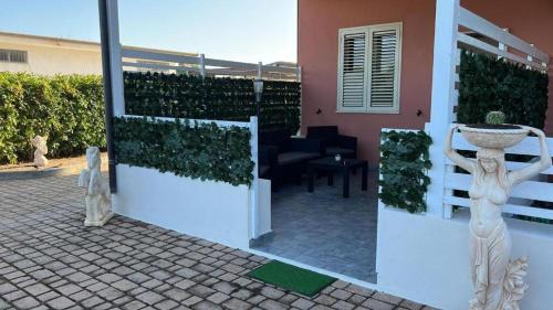 Sibari Bed & Breakfast | Oceanfront B&B Villa Anna: Rated 9/10 with Breakfast & Hot Tub