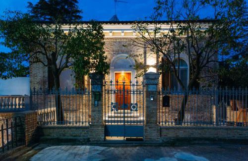 Vasto Bed & Breakfast | Guest Rated B&B Villa Belvedere - Unforgettable Stays Await