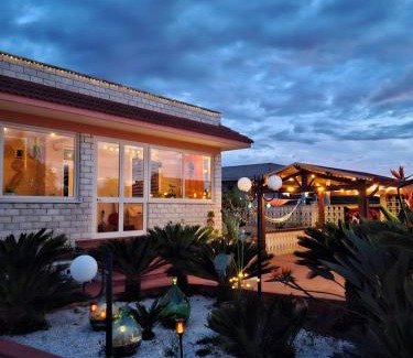 Conversano Bed & Breakfast | Villa Daisy: Oceanfront Retreat with Hot Tub & Pet Friendly