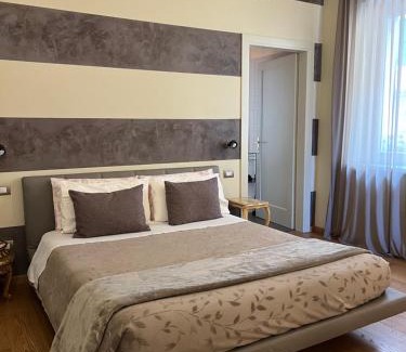 Garda Bed & Breakfast | Beautiful B&B Villa Dall'Agnola with Pool & Family Amenities