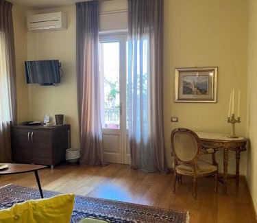 Garda Bed & Breakfast | Beautiful B&B Villa Dall'Agnola with Pool & Family Amenities