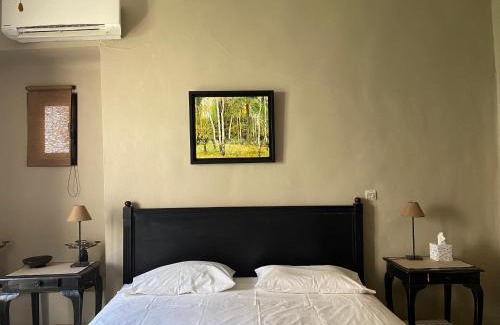 La Roque-d'Antheron Bed & Breakfast | Charming B&B Villa des Muses with Restaurant & 9/10 Rating