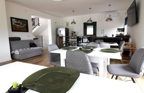 Lipovaca Dreznicka Bed & Breakfast | Pet-Friendly B&B Villa Dolina with Ocean View & Breakfast