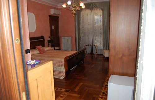 Soverato Bed & Breakfast | Pet-Friendly B&B Villa Francesca with Breakfast & Hot Tub