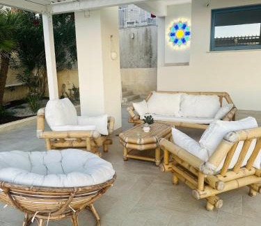 Pizzo Bed & Breakfast | Enjoy Oceanfront Comfort at Villa Gaia - Pet Friendly Retreat