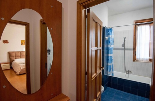 Ginosa Bed & Breakfast | Cozy B&B Villa Giada: Poolside Retreat with Ocean Views
