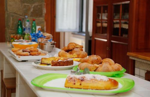 Frascinelle Bed & Breakfast | Elegant B&B Villa Maria with Pool & Breakfast Included