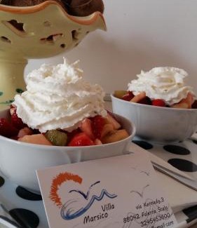 Falerna Marina Bed & Breakfast | Discover B&B Villa Marsico: Pet-Friendly with Ocean View