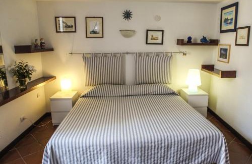 San Giorgio a Cremano Bed & Breakfast | Welcoming B&B Villa Ocsia: Family-Friendly with Kitchen
