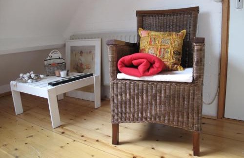 Ede Bed & Breakfast | Cozy B&B Vincent's Attic with Breakfast & 9/10 Guest Rating
