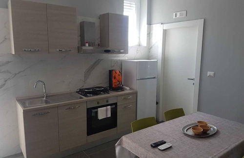 Mount Vesuvius - Pompei House | Cozy B&B Vincenzo Apartment with Oceanfront Spa & Views