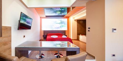 Crosia Apartment | Top-Rated B&B & VITA: Pet-Friendly Retreat with Pool