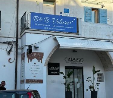 Polignano a Mare Apartment | Pet-Friendly B&B VOLARE with Oceanfront Views & 9.7 Rating