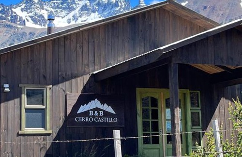 Villa Cerro Castillo Bed & Breakfast | Inviting B&B y Cabañas Cerro Castillo with Hot Tub & Breakfast