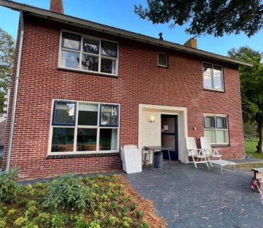 Lochem Bed & Breakfast | Family-Friendly Stay at B&B Zwiep with Breakfast Included