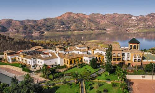 Vinuela Hotel | Indulge at B bou Hotel La Viñuela & Spa - Oceanfront Retreat