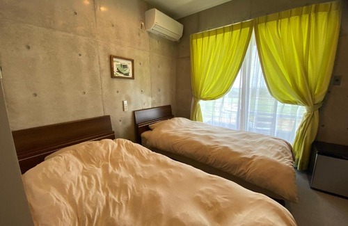 Ginoza Hotel | Welcoming B&B Tandem: Perfect for Families and Accessibility