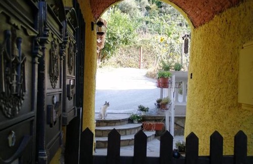 Vado Ligure Bed & Breakfast | Family-Friendly Stay at B & EAT IL BORGO for Memorable Trips