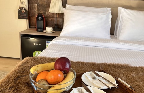Narlidere Hotel | Discover B.equine Range Hotel: Eco-Friendly Family Retreat