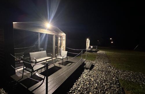 Aninisu din Deal Cabin | B Frames