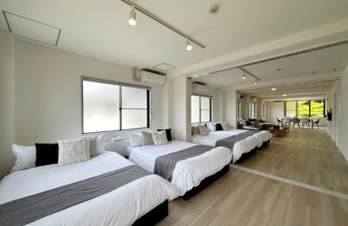 Hatsukaichi Apartment | Family-Friendly bHOTEL Kaniwasou: 2BR Near Itsukushima