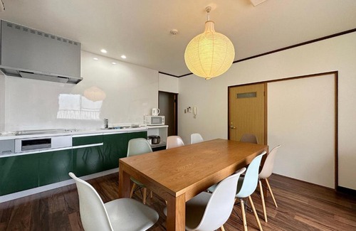 Hatsukaichi Apartment | Convenient Stay at Kaniwasou, Steps from Miyajima Pier