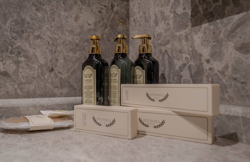 Kucukcekmece Hotel | Elegant B'İstanbul Hotel: Top-Rated Stay with Breakfast