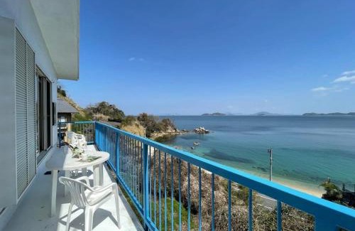 Suooshima House | Beachside bLOCAL AO House: 1 BR with Ocean View Awaits