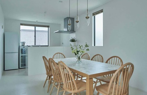 Onomichi Villa | b local Modern Onomichi Oasis: Private Sauna Retreat