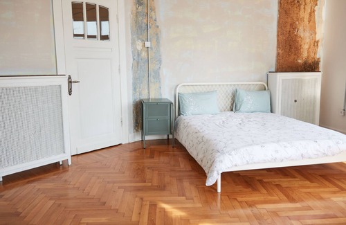 Gumussuyu Mahallesi House | B-Main Street of Taksim Square, Balcony&Great View
