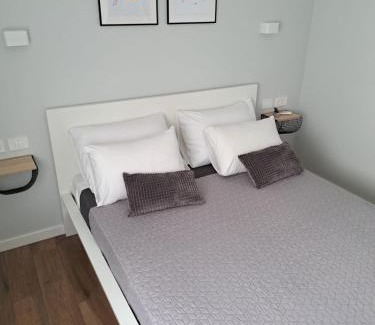 Nin Apartment | B & R Summer Breeze Apartments: Guest Rated 10/10 Stay