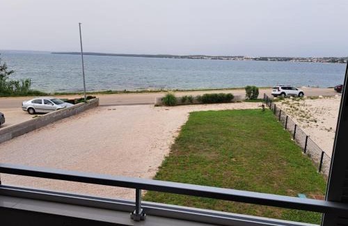 Nin Apartment | B & R Summer Breeze Apartments: Guest Rated 10/10 Stay