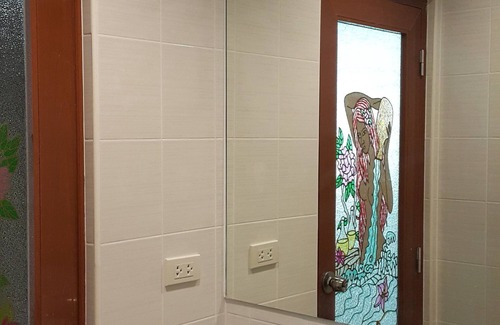 Na Kluea House | Affordable Comfort at B Space Residence with Pool & Breakfast
