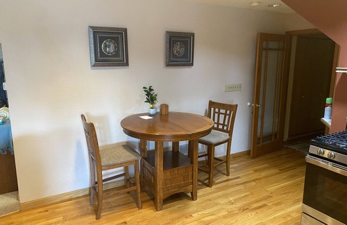 Lamar Heights Area Apartment | Bright One-Bedroom Apartment with Family-Friendly Amenities