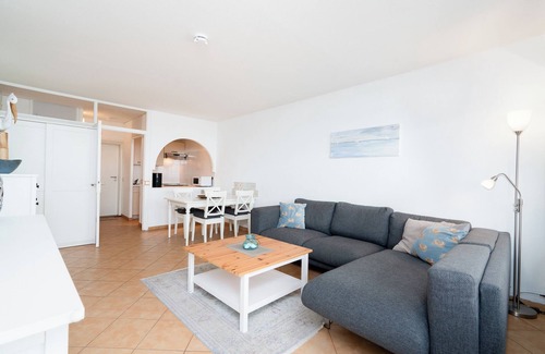 Sierksdorf Apartment | Ideal Getaway: Poolside Retreat Near Hansapark & Beach